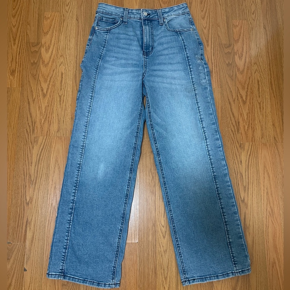 Maurices high rise wide leg  Light Blue Jeans size 6R